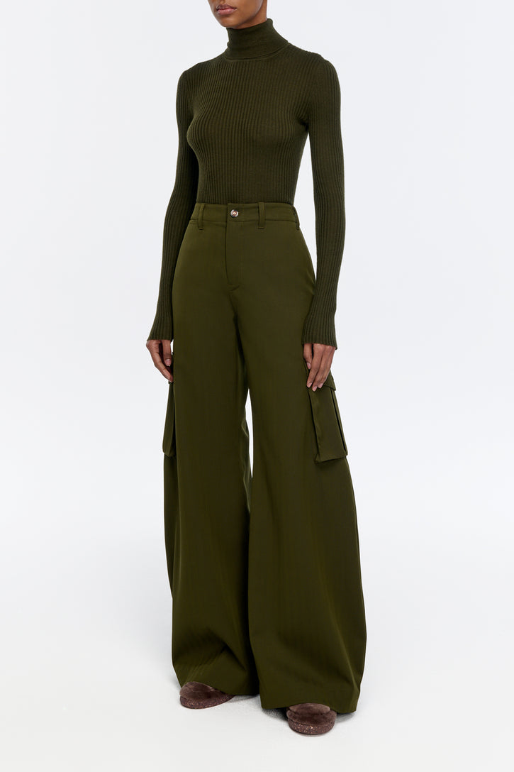 Peppe Knit Turtleneck Sweater in Deep Olive Cashmere