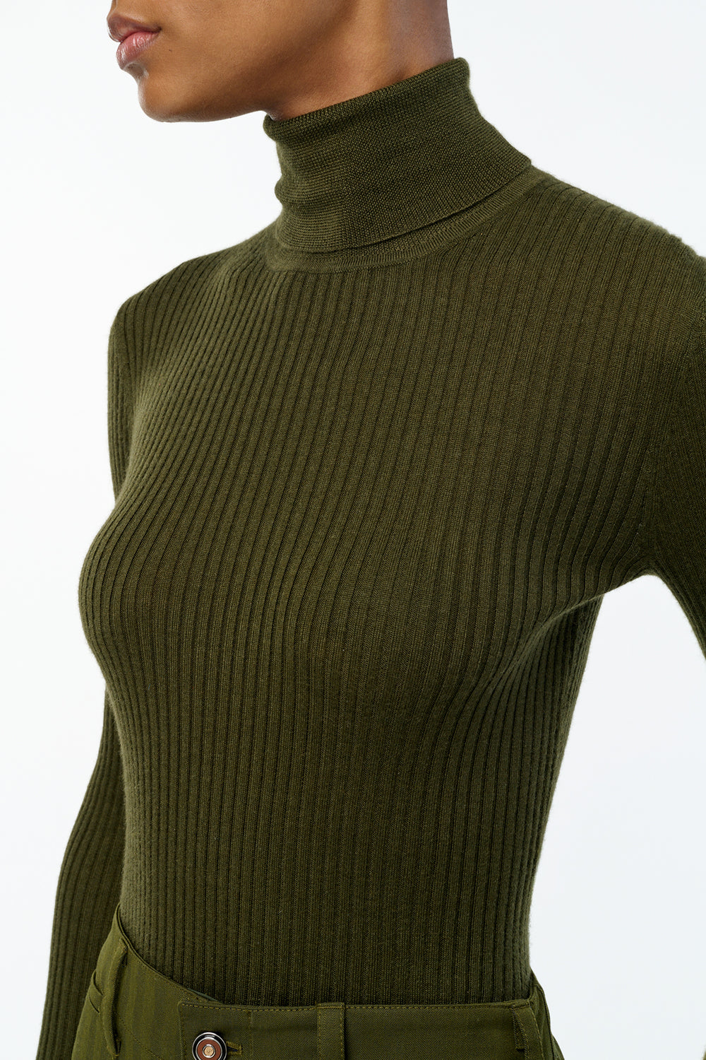 Peppe Knit Turtleneck Sweater in Olive Cashmere