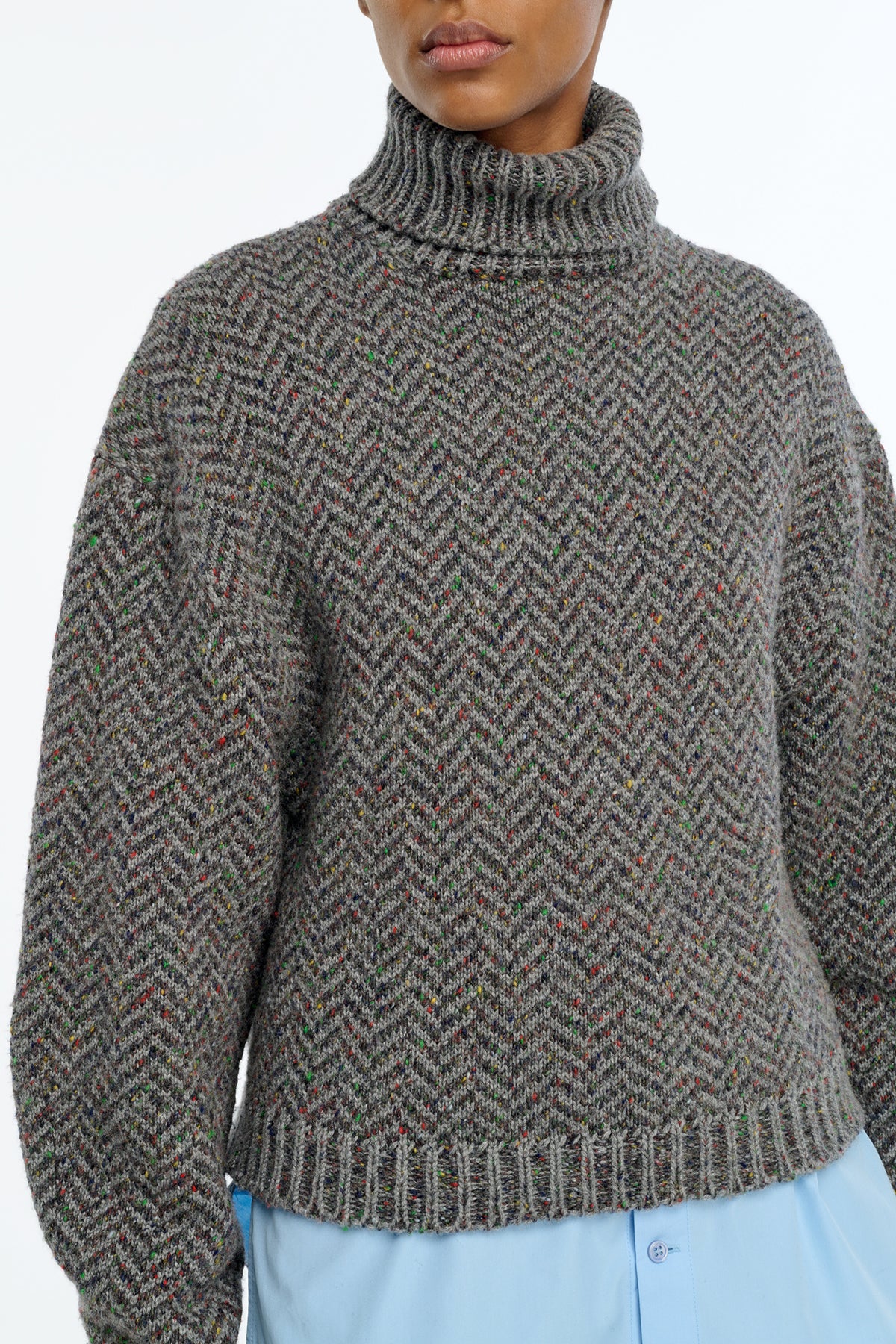 Courtney Turtleneck Sweater in Charcoal Multi Aran Cashmere