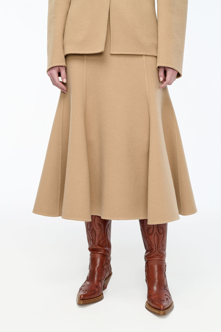 Daelan Jacket in Camel Double-face Recycled Cashmere with Suede Lace Collar