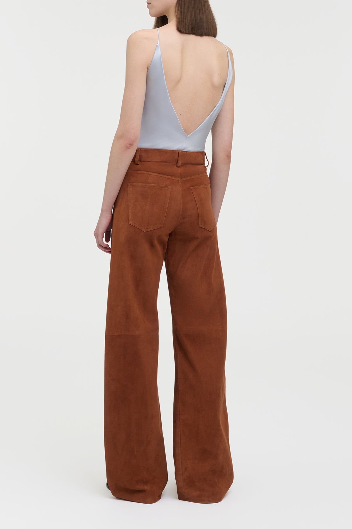 Amoret Barrel-leg Jean in Cognac Suede