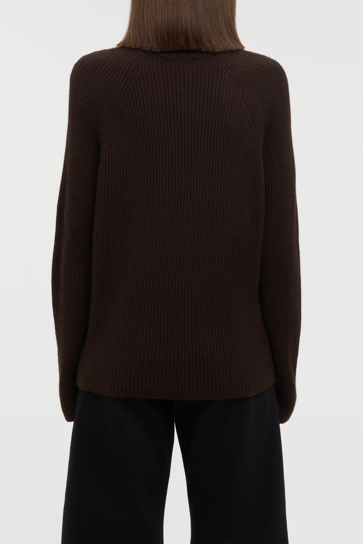 Wigman Knit Turtleneck Sweater in Chocolate Cashmere