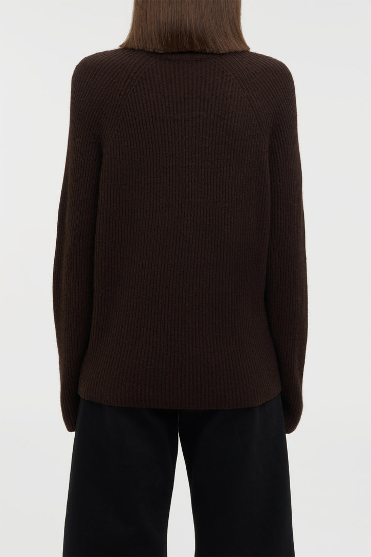 Wigman Knit Turtleneck Sweater in Chocolate Cashmere