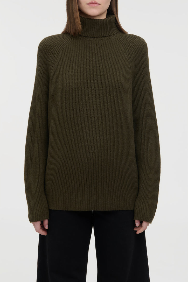 Wigman Knit Turtleneck in Deep Olive Cashmere