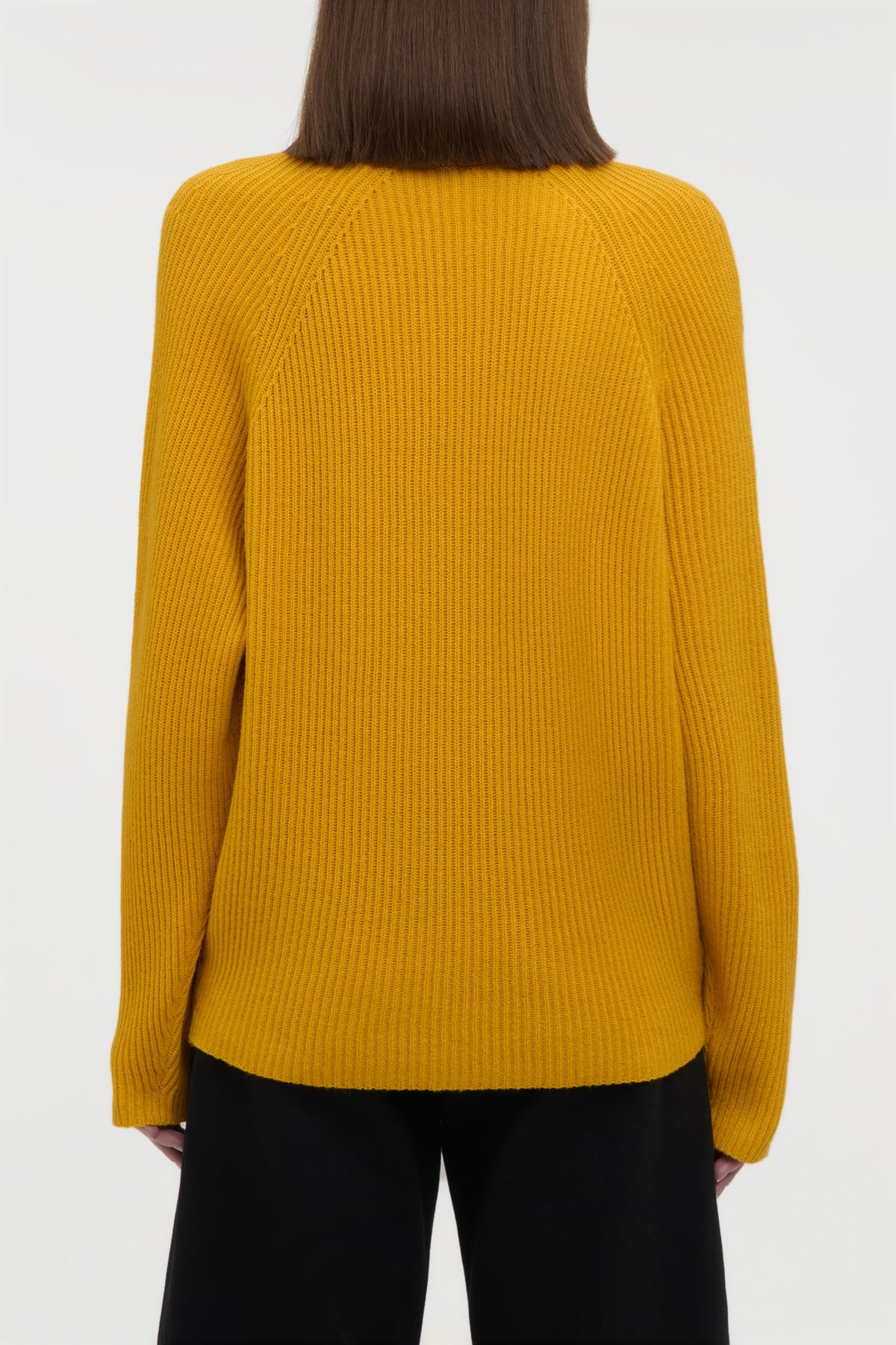 Wigman Knit Turtleneck Sweater in Golden Birch Cashmere