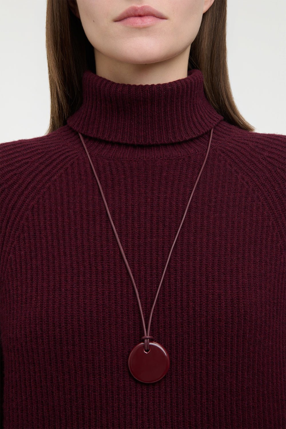 Disk Necklace in Bordeaux Ceramic
