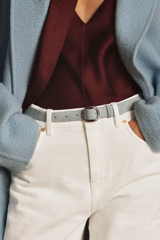 Thin Elster Belt in Light Blue Suede