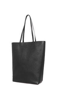 Sillbury Tote Bag in Black Textured Leather