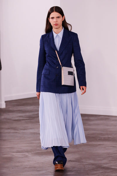 Look 16