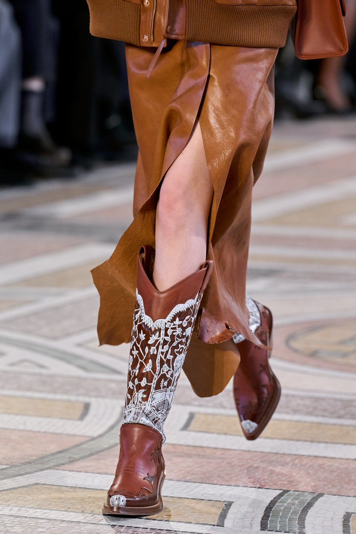 Hand Painted Capitana Cowboy Boot in Cognac & White Leather