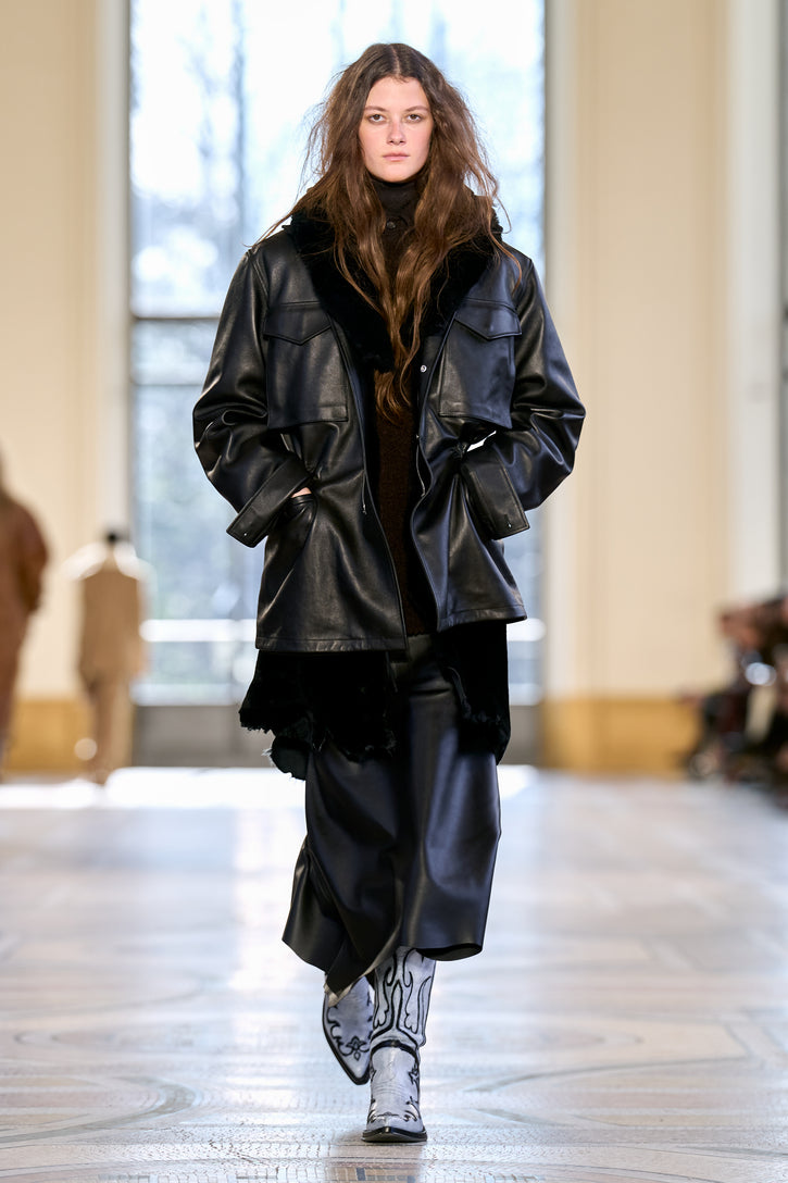 Diviner Raw Cut Jacket Liner in Black Shearling