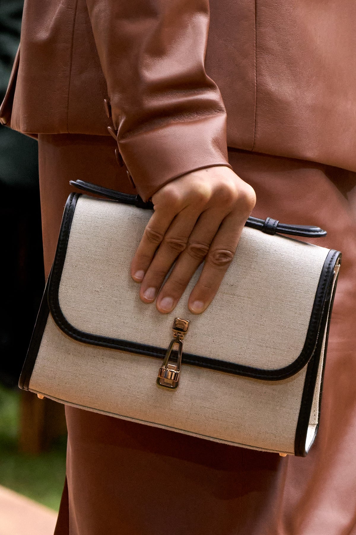 Medium Leonora Flap Bag in Beige Linen