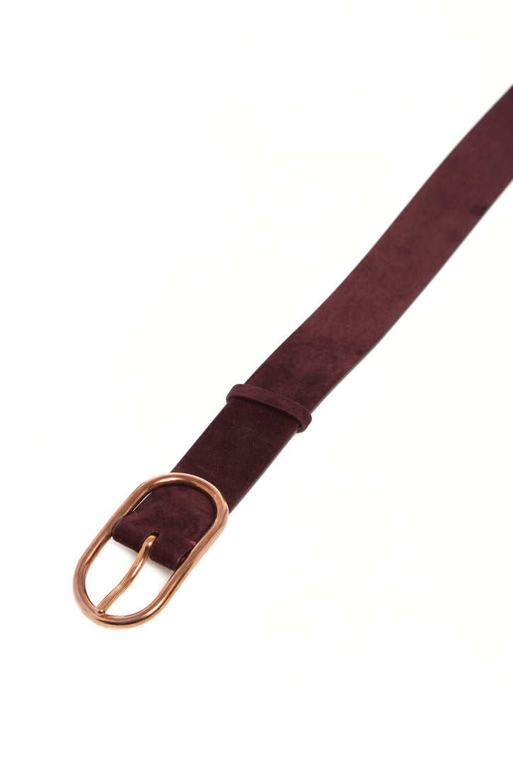 Link Buckle Belt in Bordeaux Suede