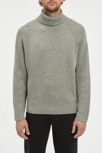 Wigman Knit Turtleneck Sweater in Heather Grey Cashmere