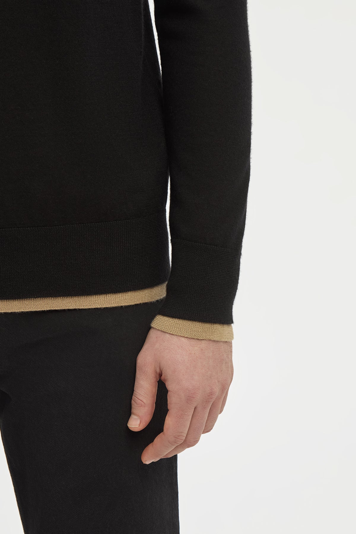 Wells Reversible Knit Sweater in Black & Camel Cashmere Silk