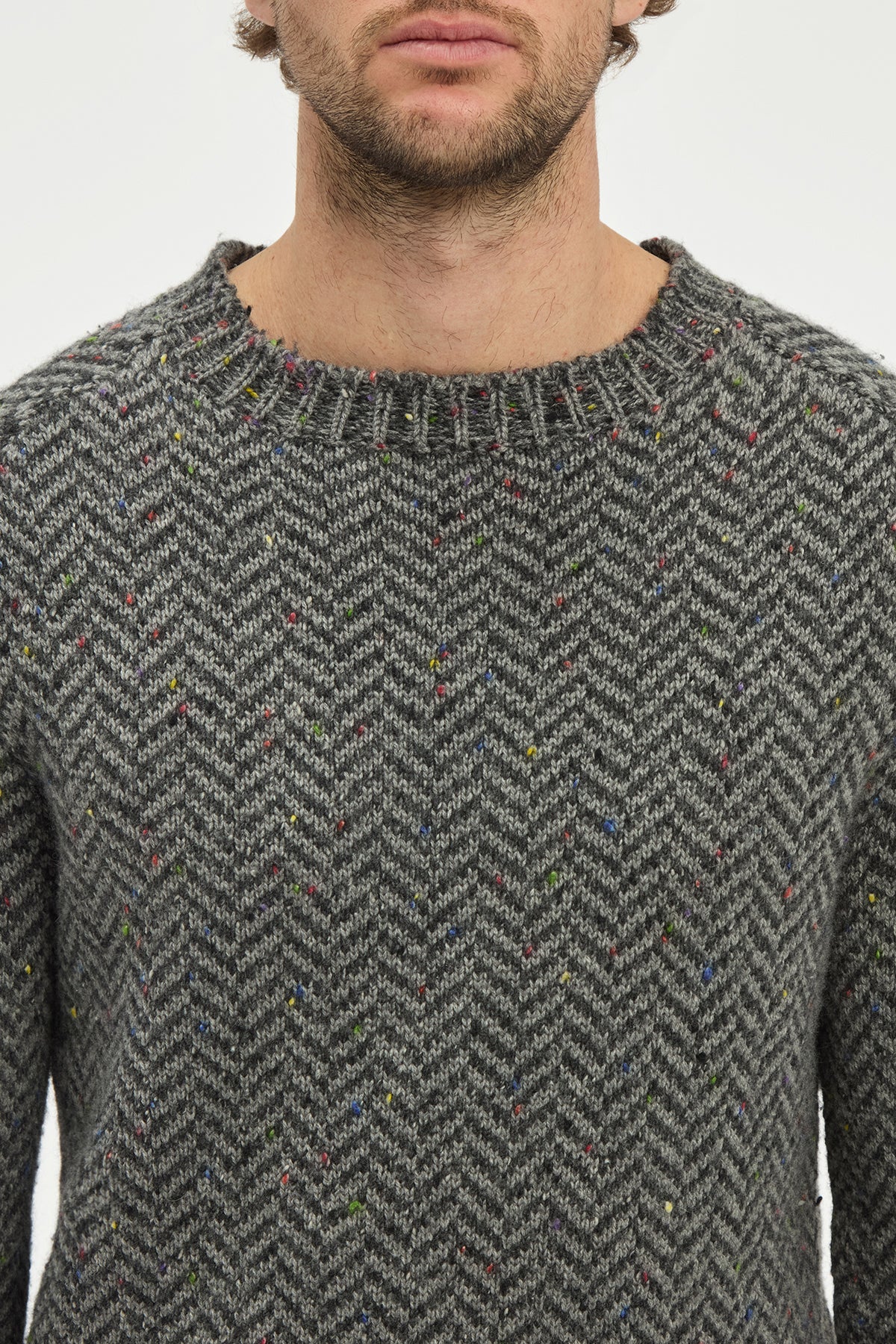 Sermo Knit Crewneck Sweater in Charcoal Multi Specked Aran Cashmere Herringbone