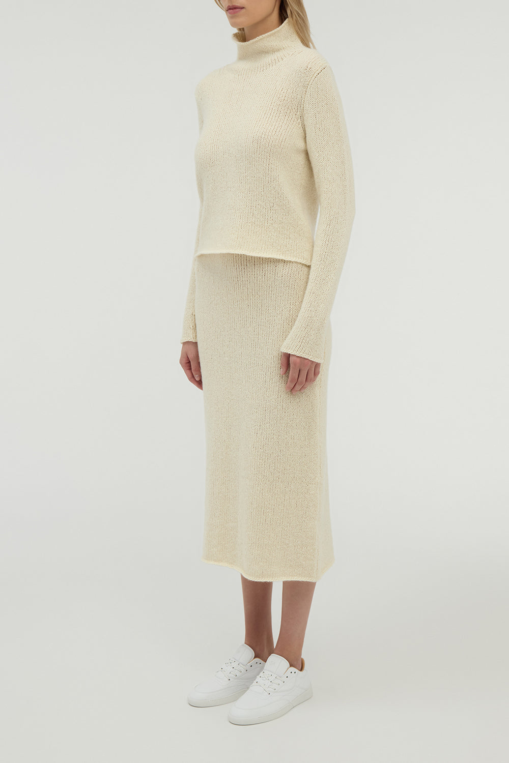 Daina Cropped Knit Turtleneck in Ivory Cashmere