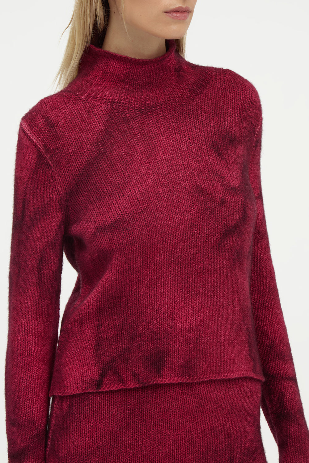 Daina Cropped Knit Turtleneck in Bordeaux Cashmere
