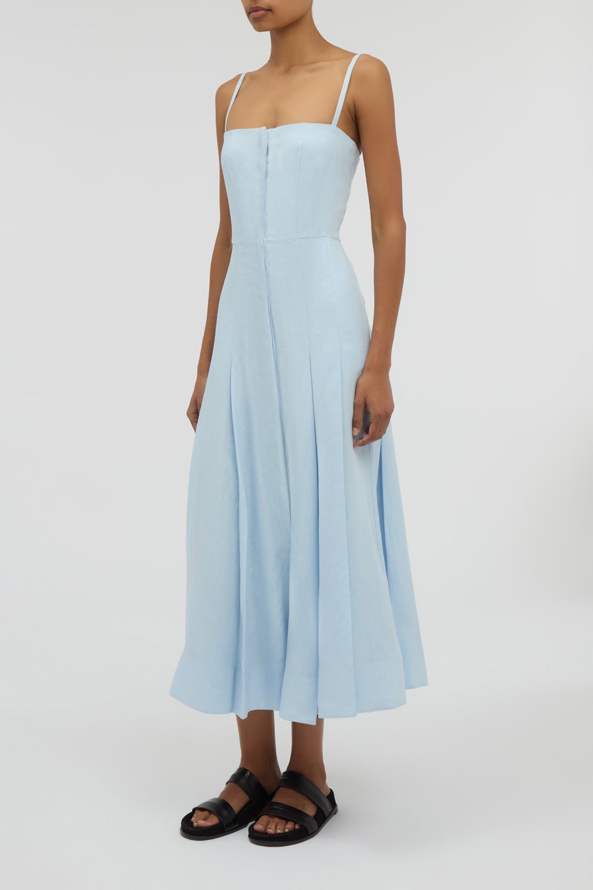 Magritte Dress in Light Blue Aloe Linen