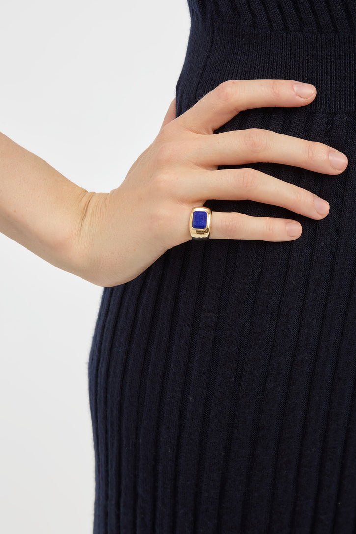 Large Ring in 18K Yellow Gold & Lapis Stone