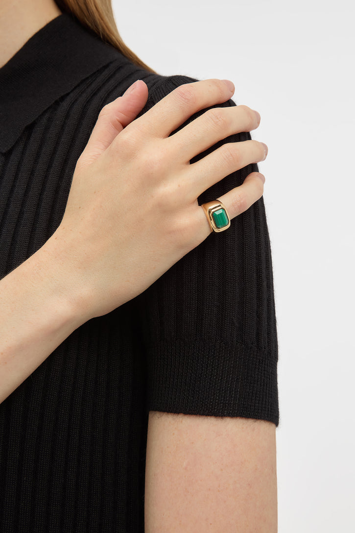 Large Ring in 18K Yellow Gold & Malachite Stone