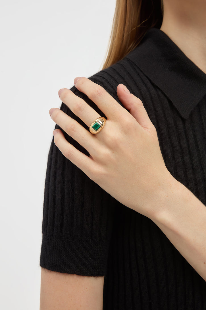 Medium Ring in 18K Yellow Gold & Malachite Stone
