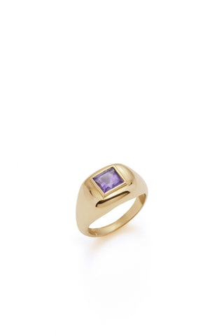 18K Yellow Gold Medium Ring with Purple Amethyst Stone - Three Quarter View | Gabriela Hearst