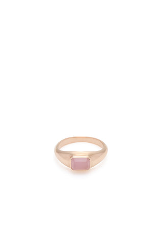 Rose Gold 18K Ring with Rose Quartz Stone - Front View | Gabriela Hearst