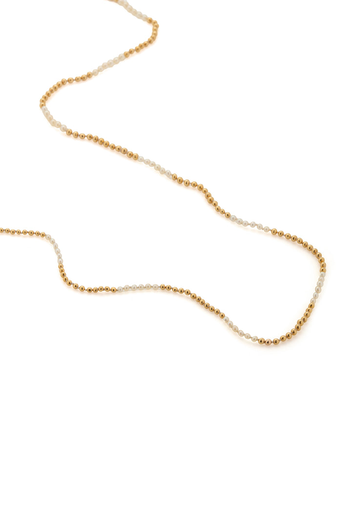 Mia Necklace in 18K Yellow Gold & Natural Saltwater Pearls