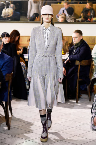 Look 7