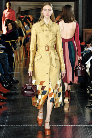 Look 16
