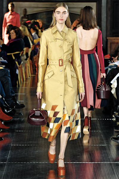 Look 16