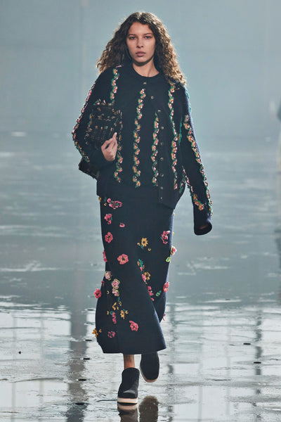 Look 19