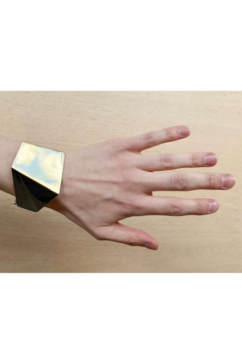 Saka Cuff in 18K Yellow Gold