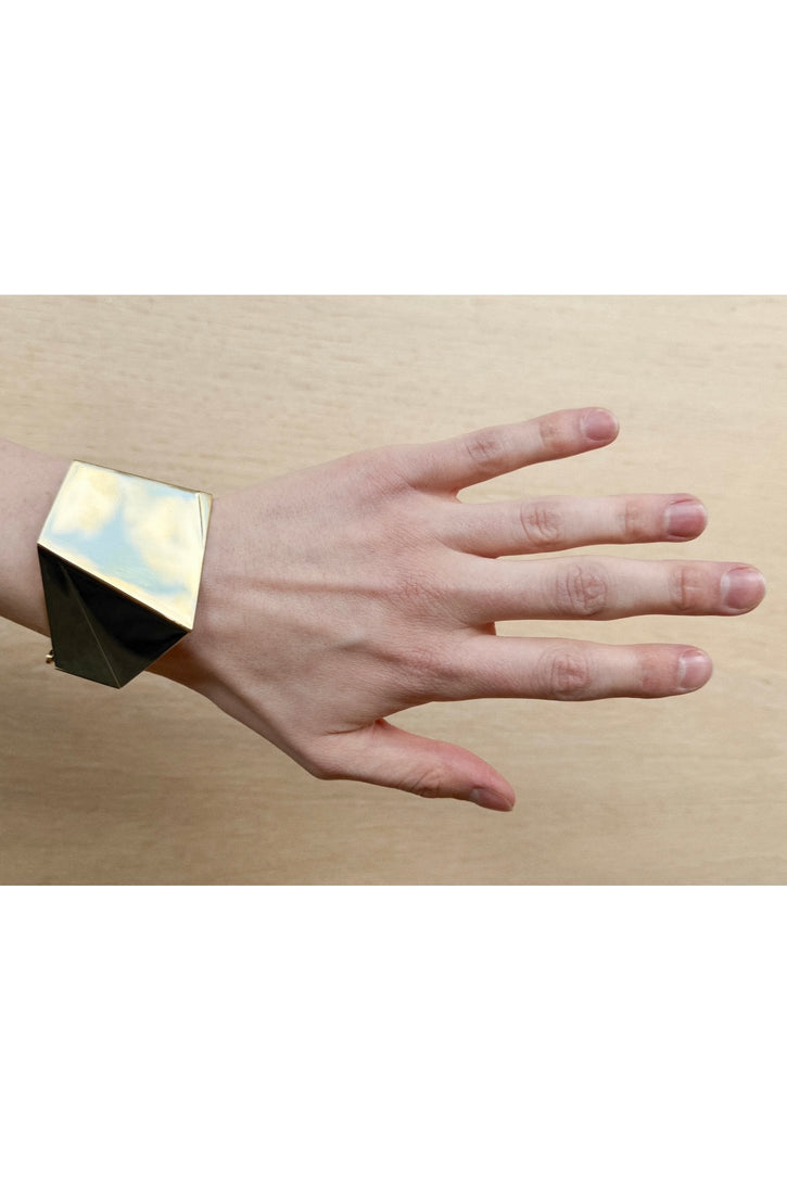 Saka Cuff in 18K Yellow Gold