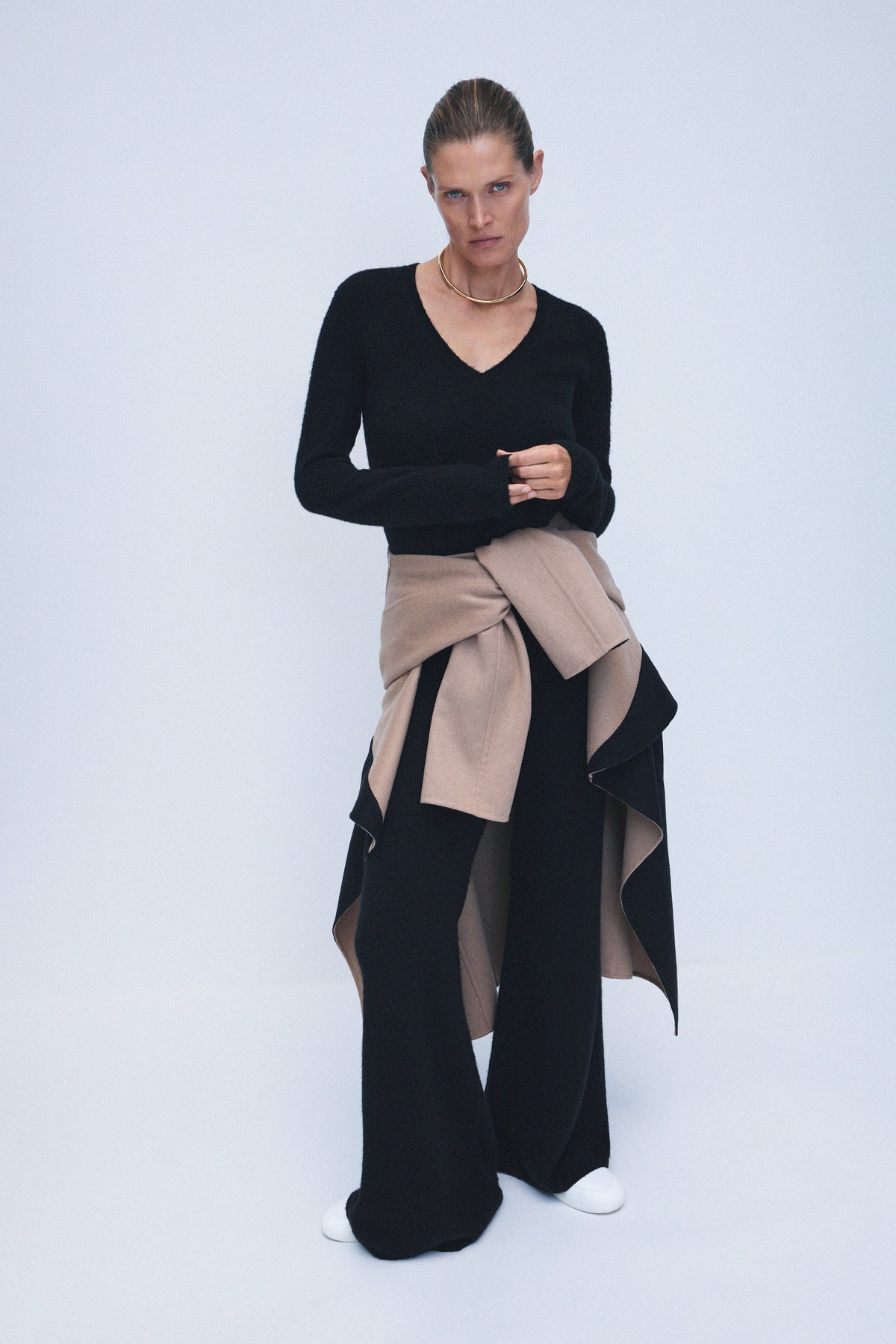 Mcaffrey Coat in Camel & Black Double-Face Cashmere