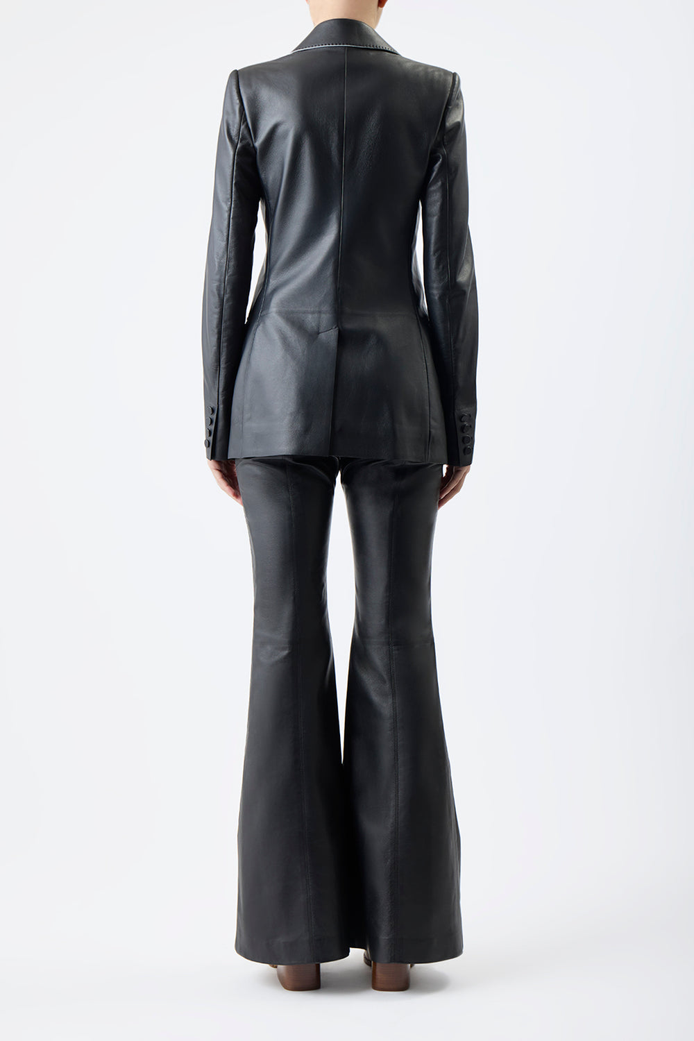 ブラックナッパレザーのラインパンツ