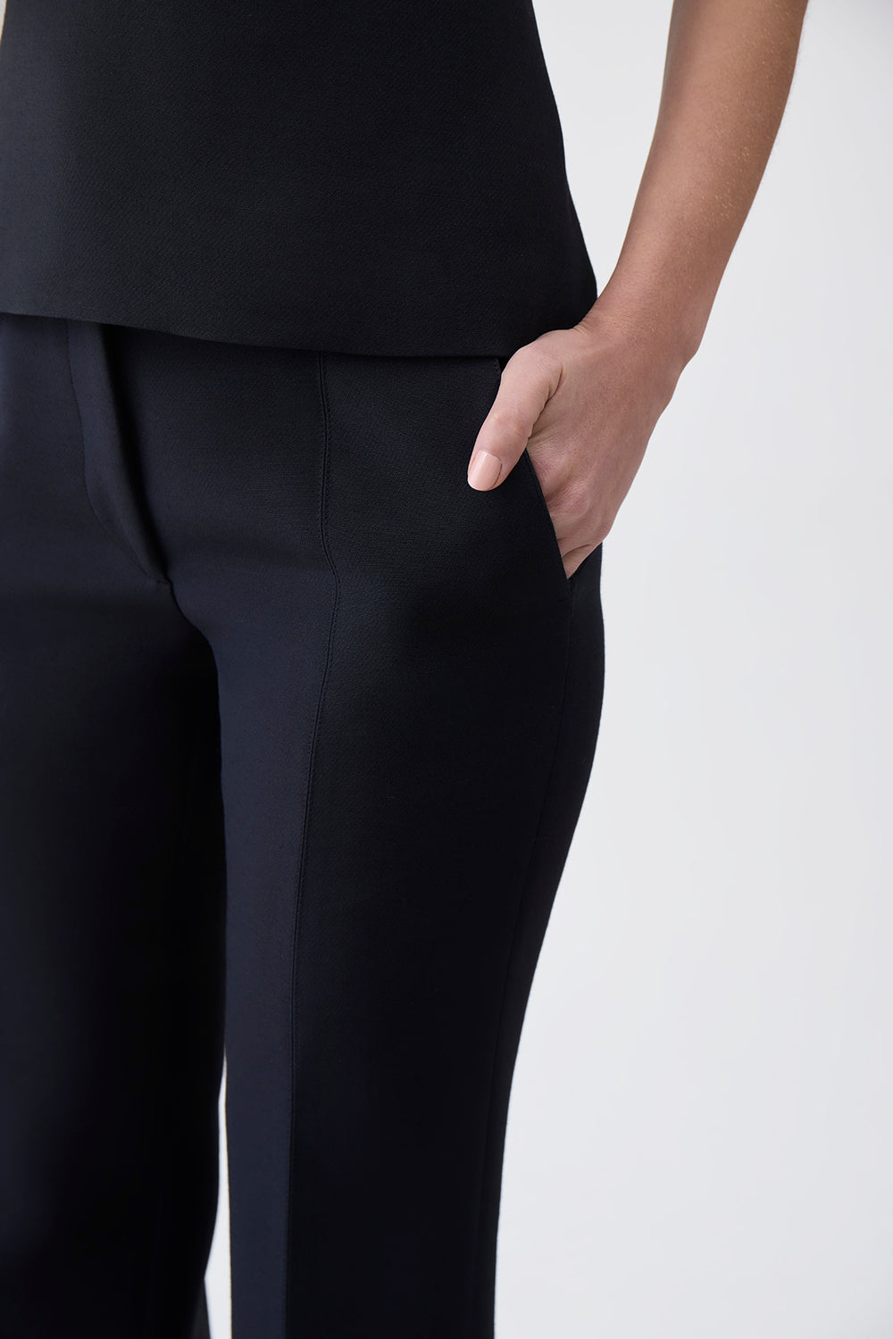 Rhein Pant in Black Wool Silk Cady