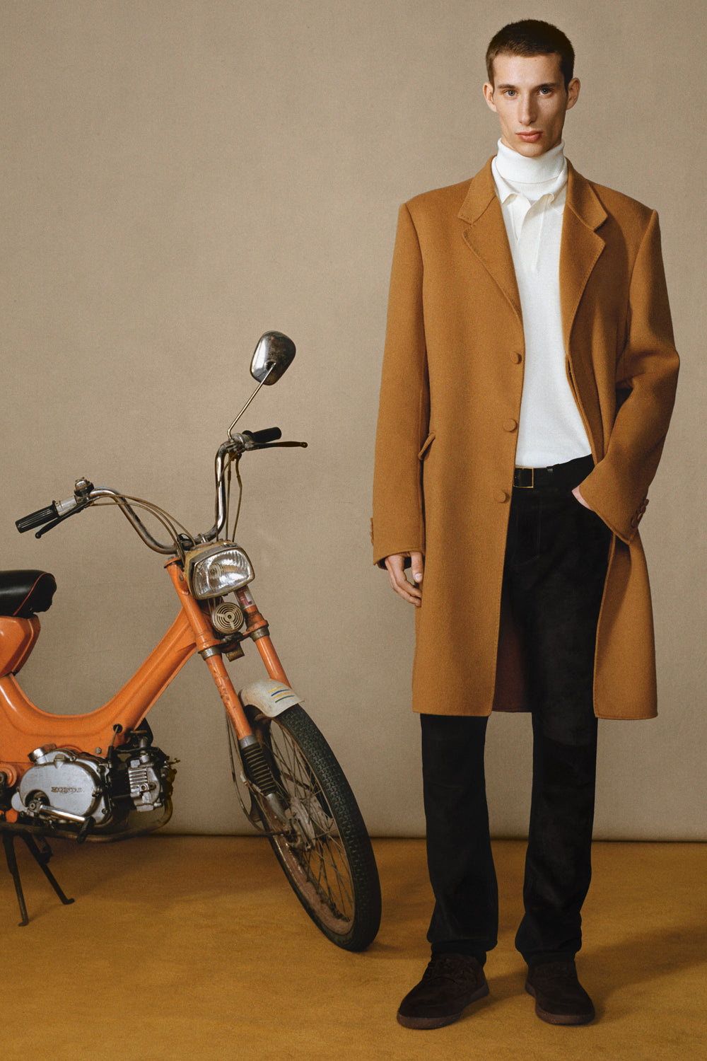 Peter Coat in Yellow Ochre Double-Face Recycled Cashmere