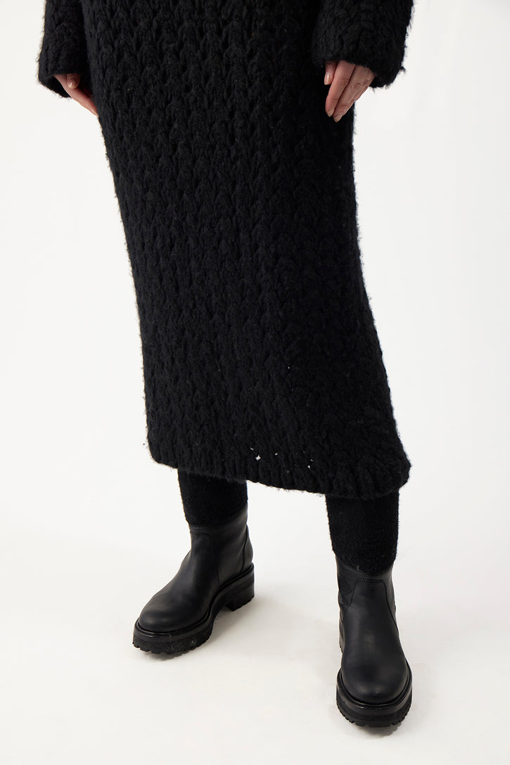 Luxury Skirts: Linen, Wool & Cashmere Skirts | Gabriela Hearst