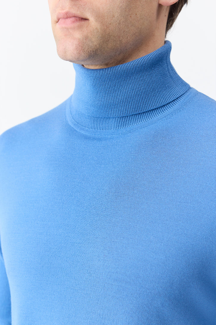 Jermaine Knit Turtleneck in Sky Merino Wool