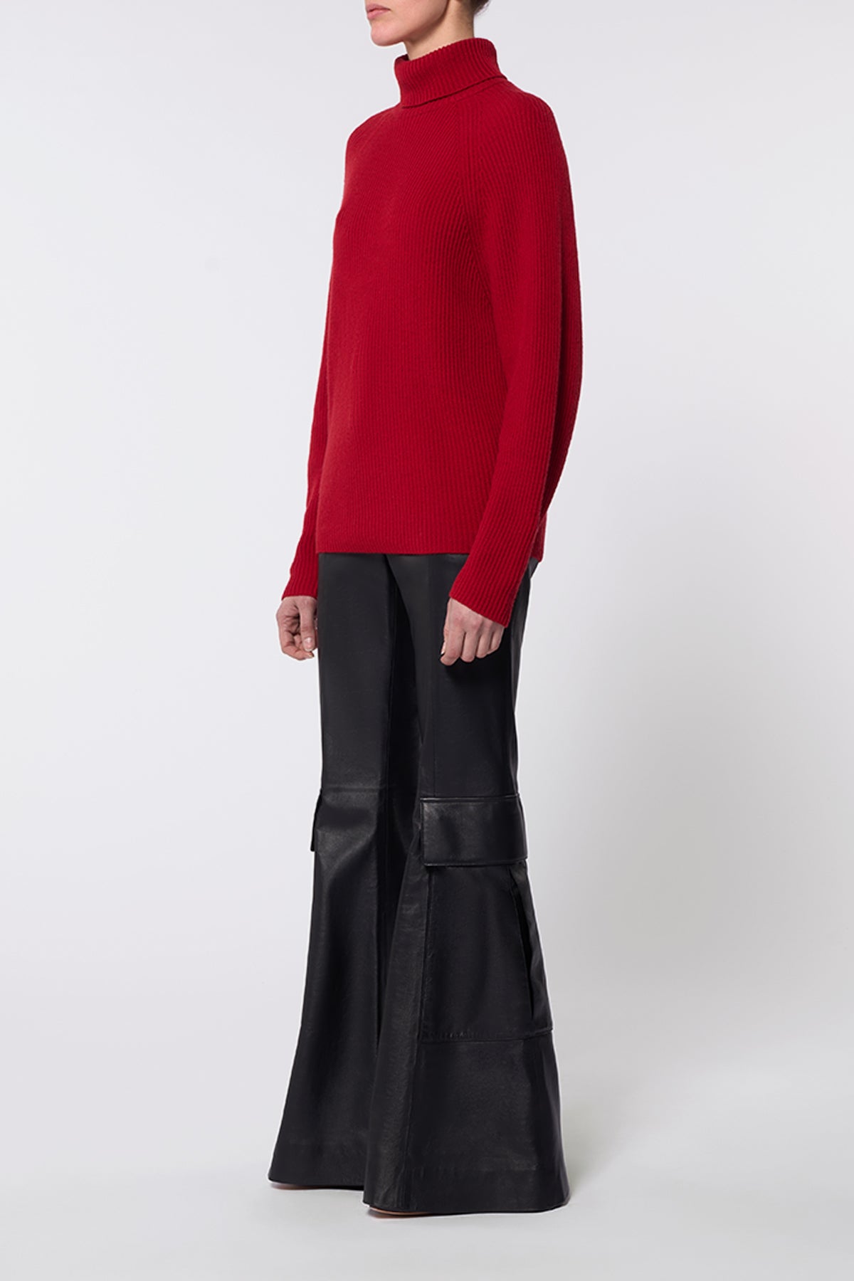 Wigman Knit Turtleneck Sweater in Scarlet Red Cashmere