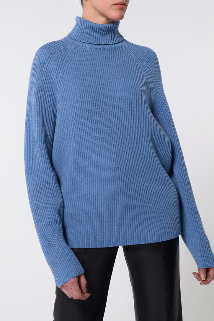 Wigman Knit Turtleneck Sweater in Light Blue Cashmere