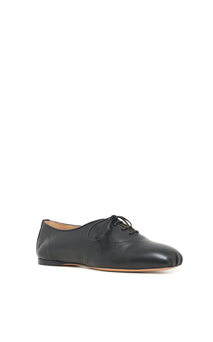 Maya Oxford Flat Shoe in Black Nappa Leather