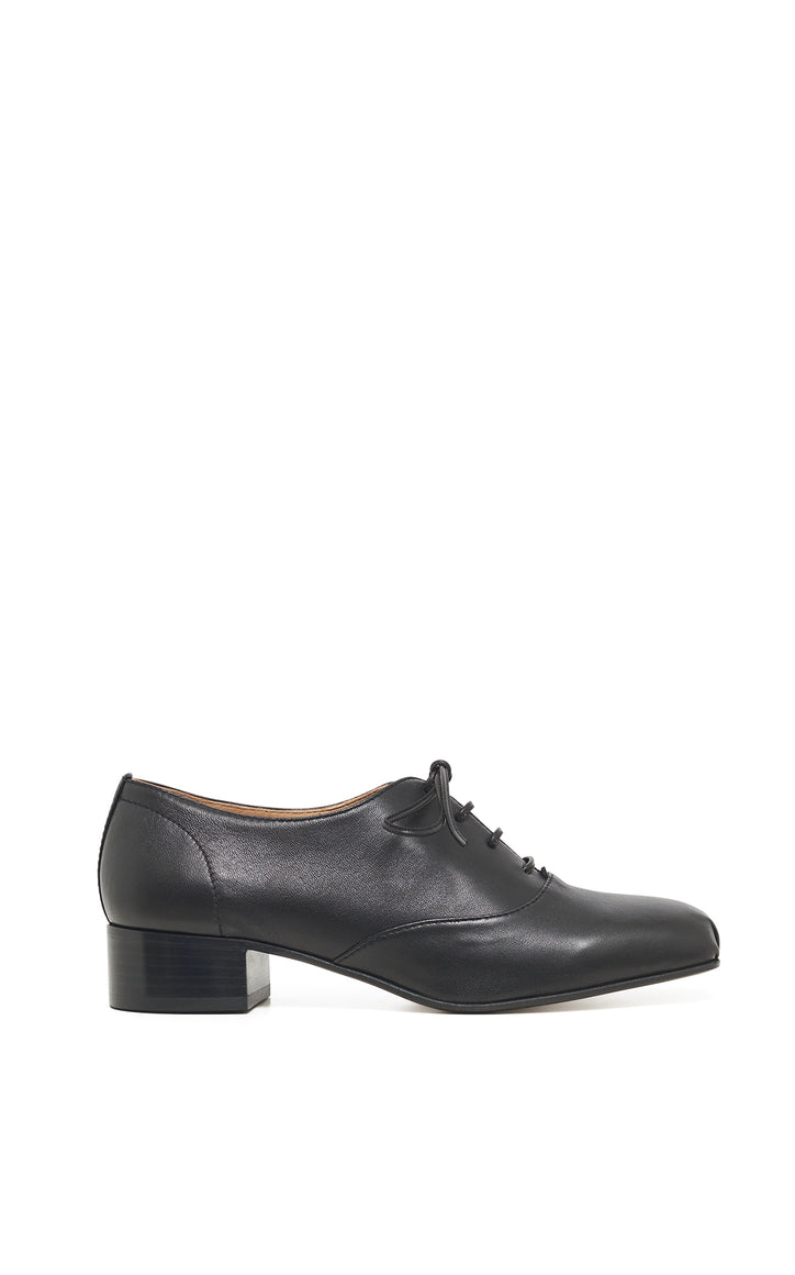 Clio Oxford Heel in Black Nappa Leather