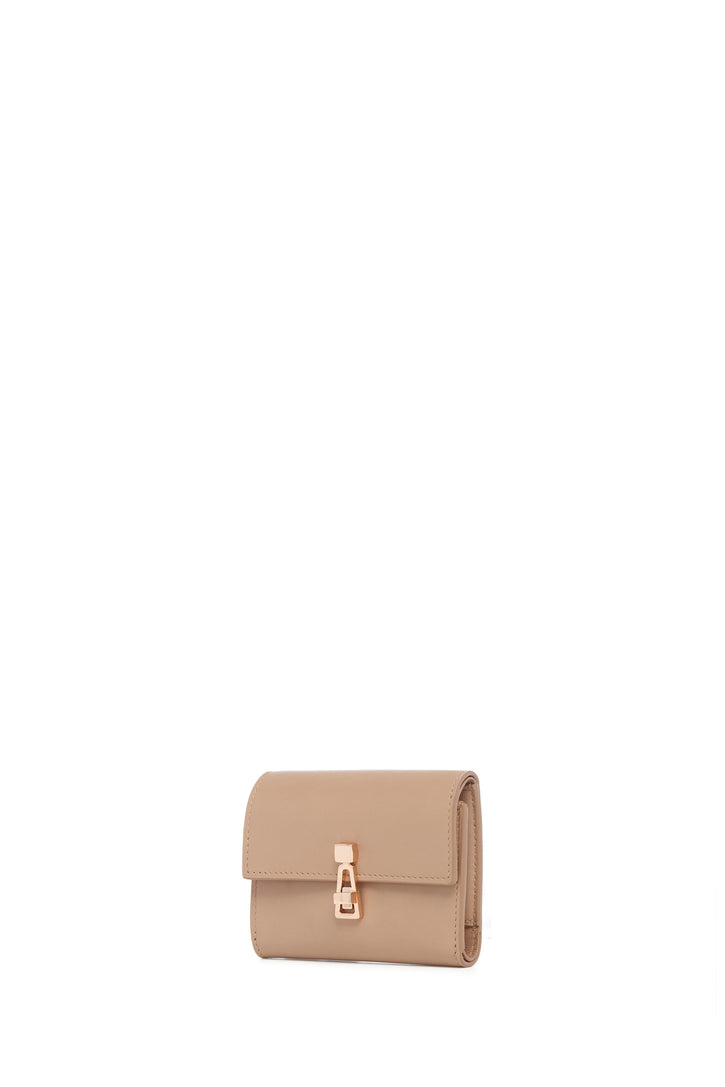 Compact Flat Wallet in Nude Leather