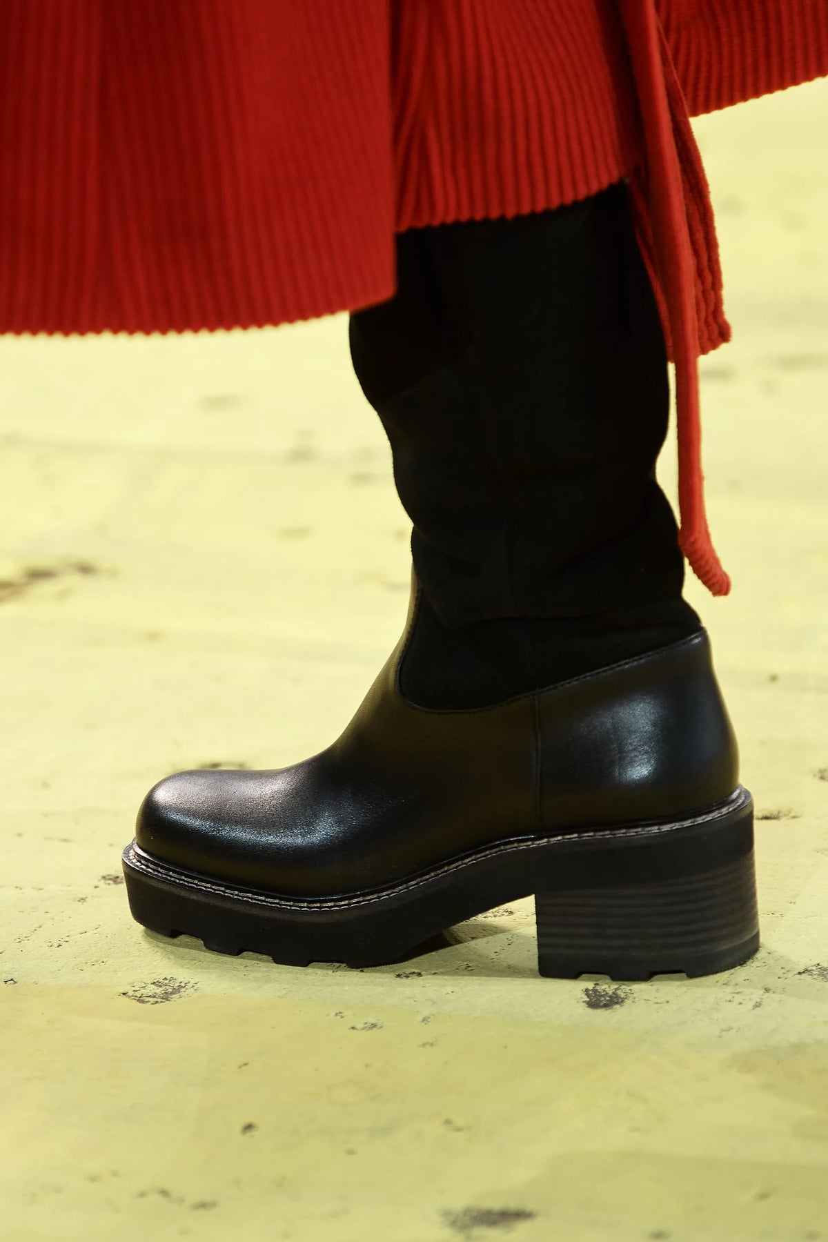 Off-White Runway square-toe leather boots - Black
