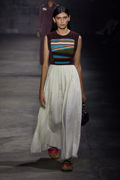 Look 19