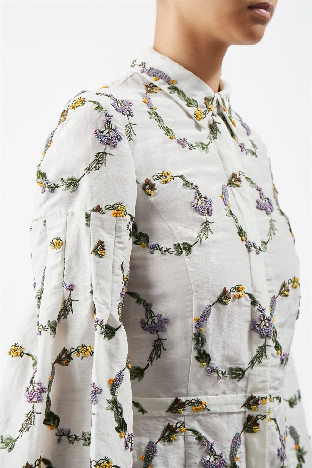 マウリ 刺繍入りシャツドレス アイボリー リネン シルク