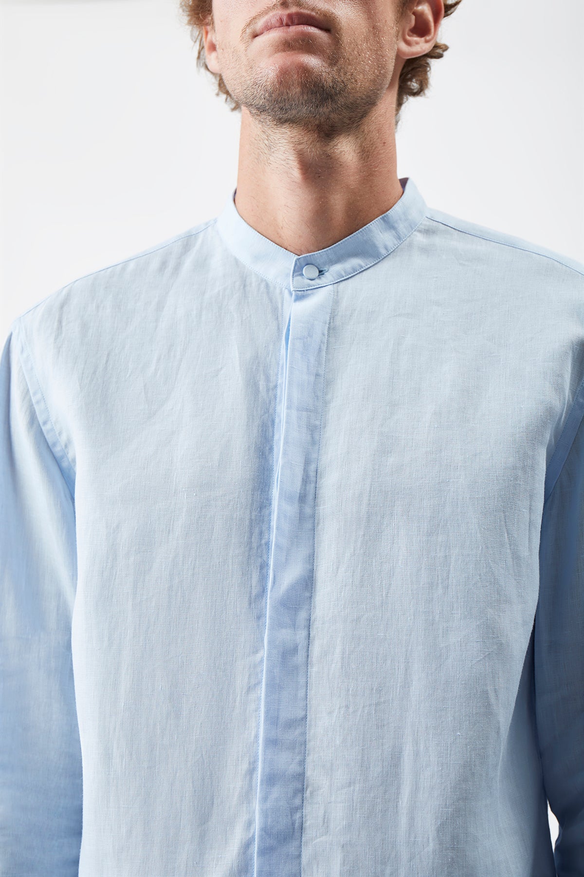 Ollie Shirt in Light Blue Linen